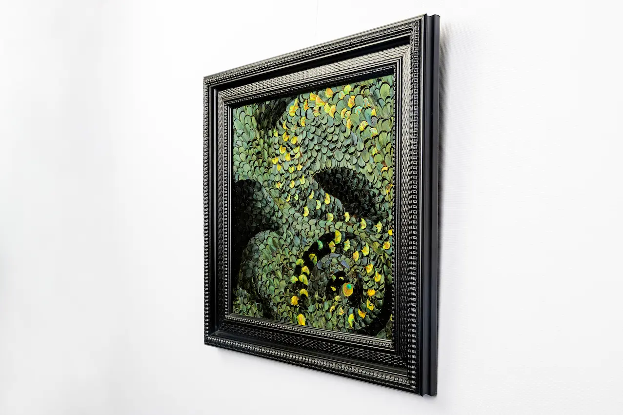 Tableau Serpent en plumes de faisan LADY AMHERST vert et PAON vert